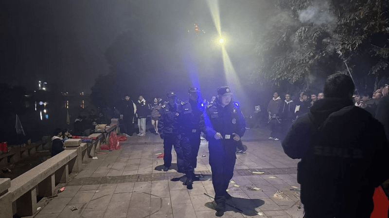 深夜三明街头有|彩神vll首页企业文化人发生纠纷现场……